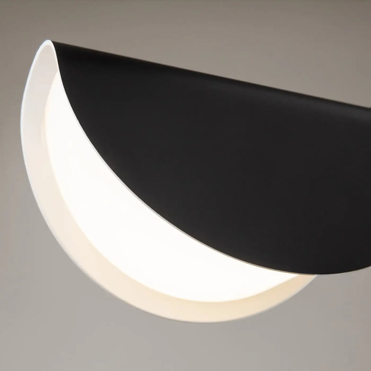 Suspension feuille pliée en acier noir mat, culot G9