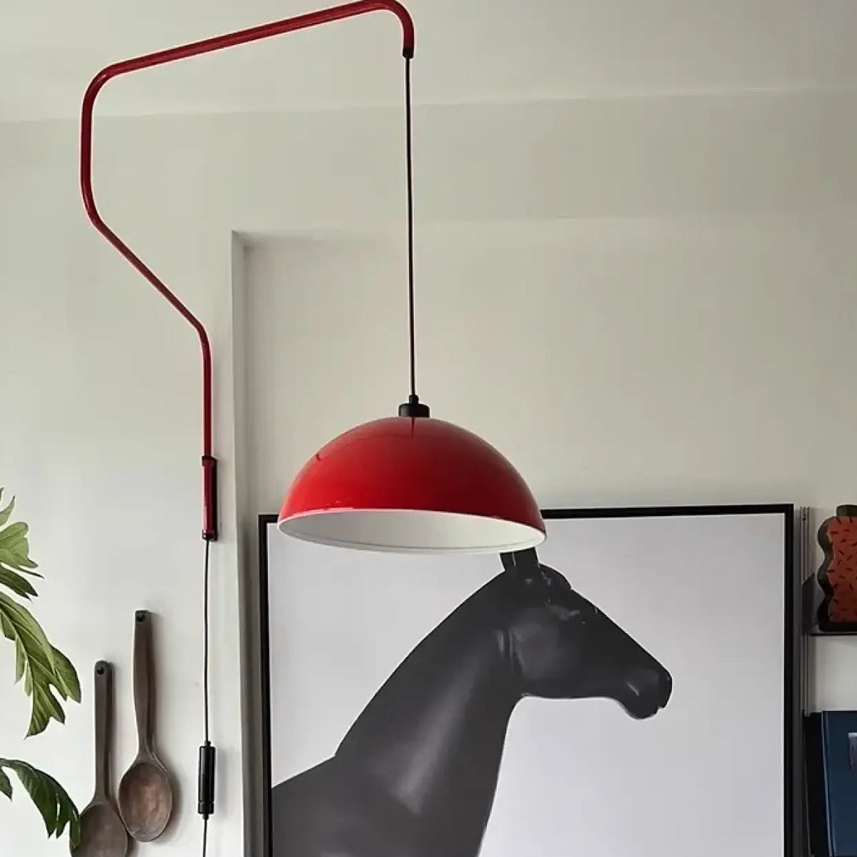 Applique murale à abat-jour rouge en tissu, style moderne