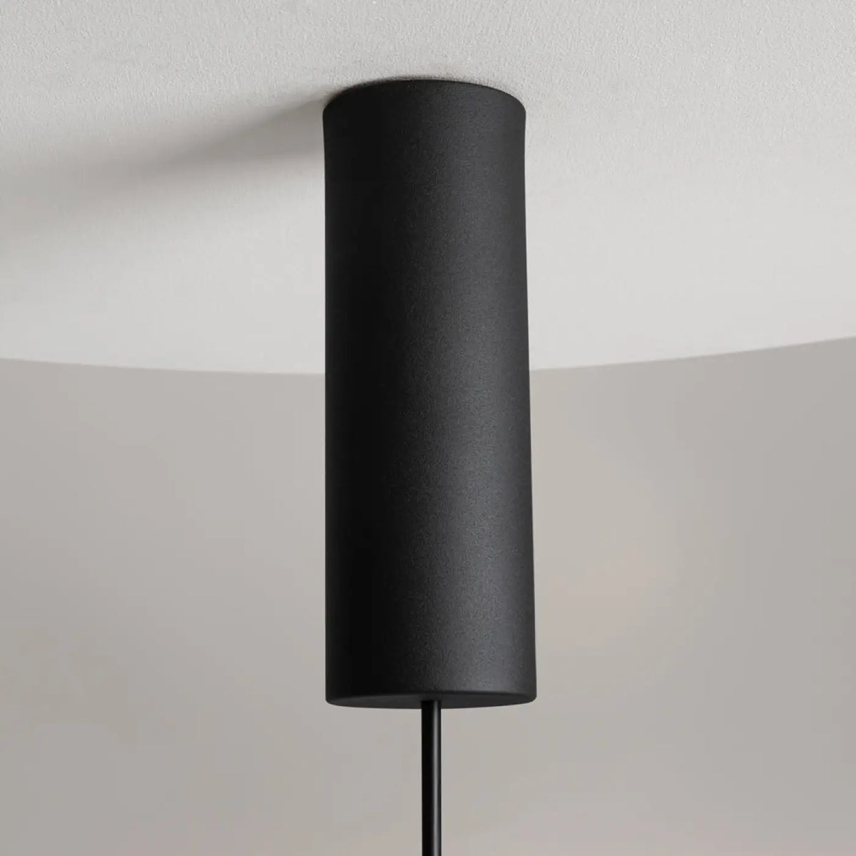 Suspension LED globe en verre, monture blanche ou noire, 2 tailles