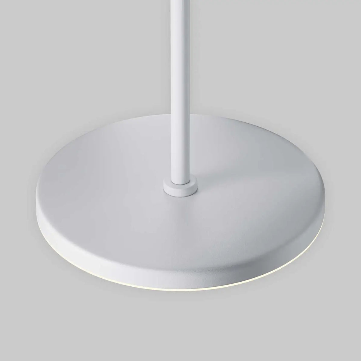 Suspension LED disque vertical en acier, trois coloris
