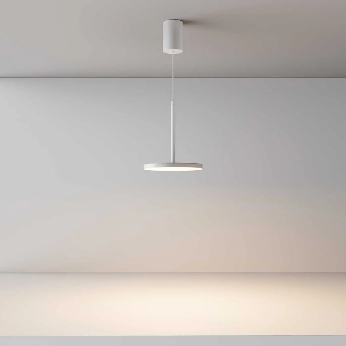 Suspension LED disque vertical en acier, trois coloris
