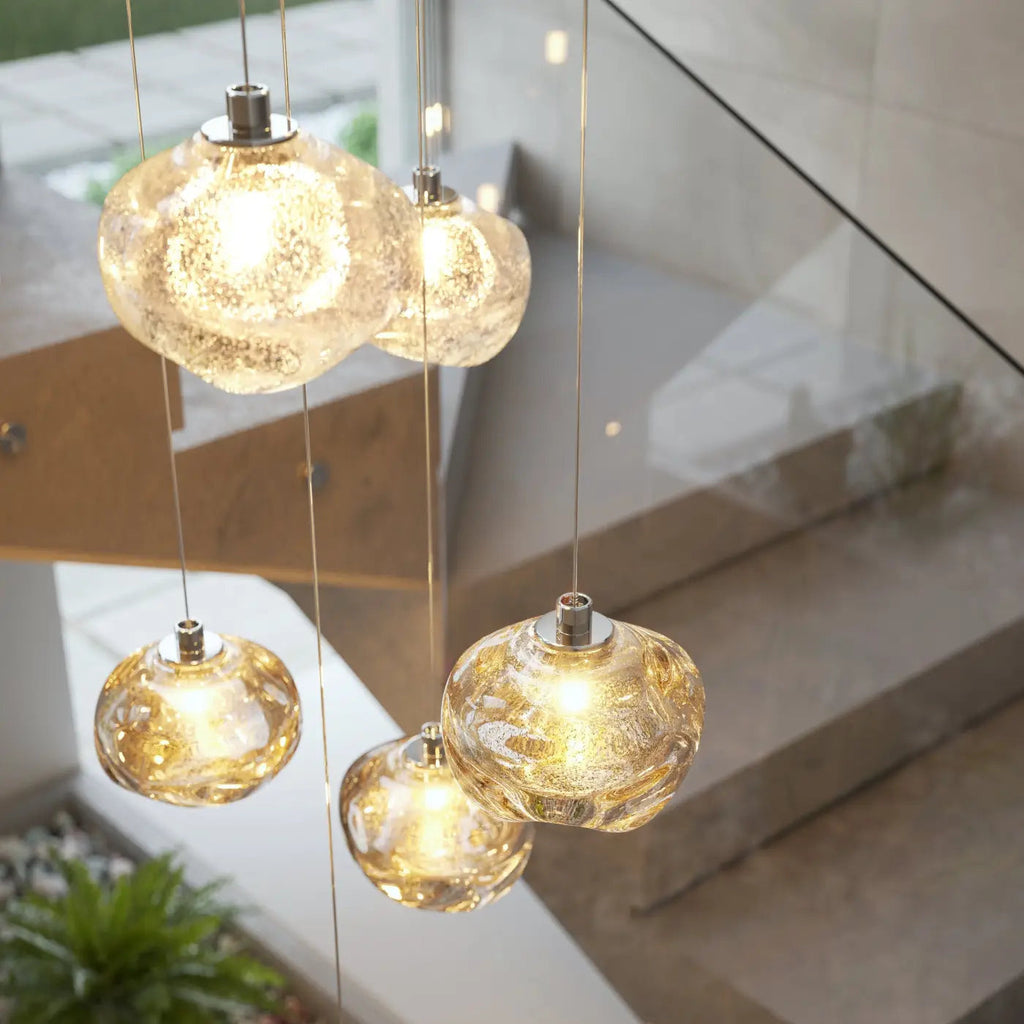 Petite suspension en verre brut à la forme organique, LED
