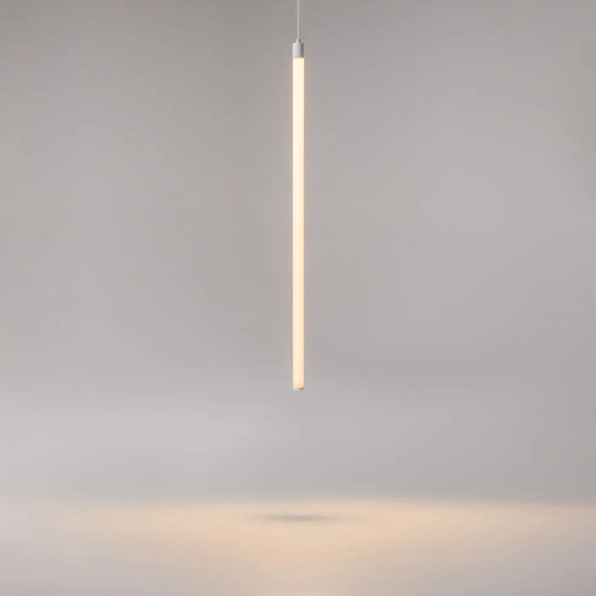 Suspension LED tube lumineux en acier, 45 ou 90 cm, blanc chaud