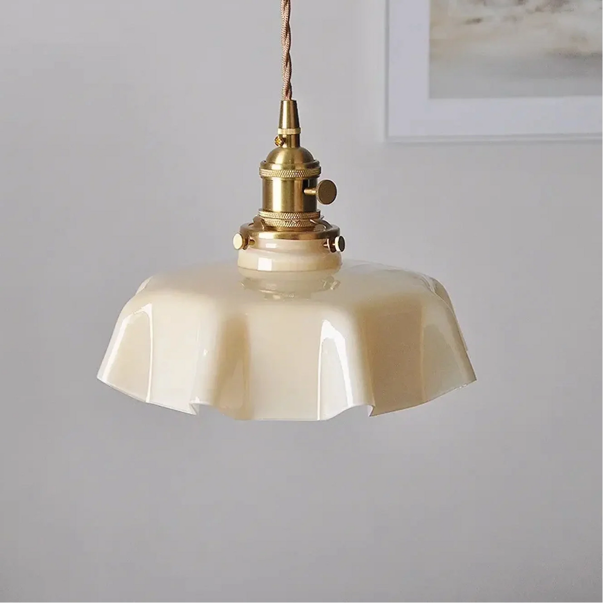 Suspension rétro en verre ondulé et laiton vieilli, six teintes, beige