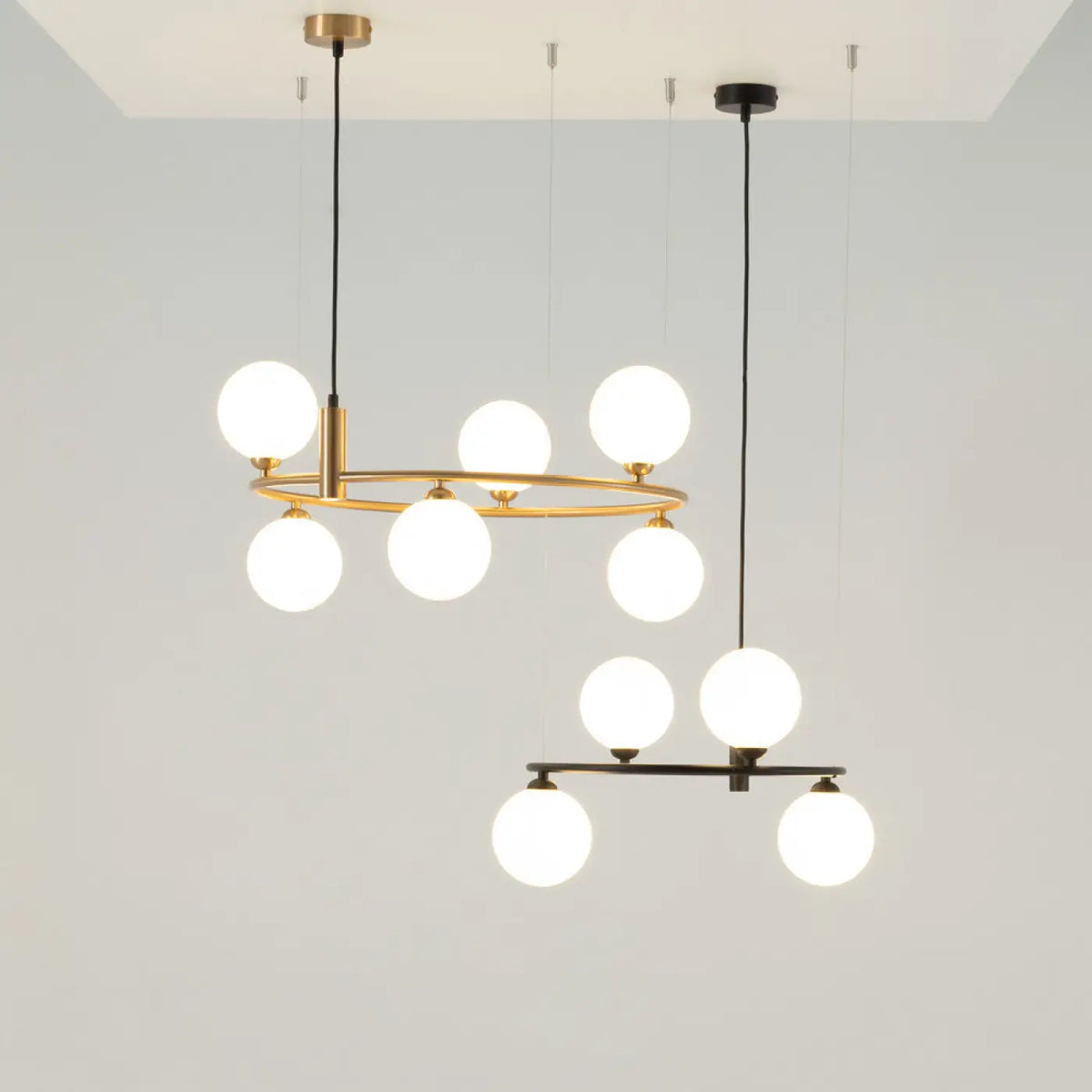 Suspension cercle à globes de verre, 4 ou 6 globes