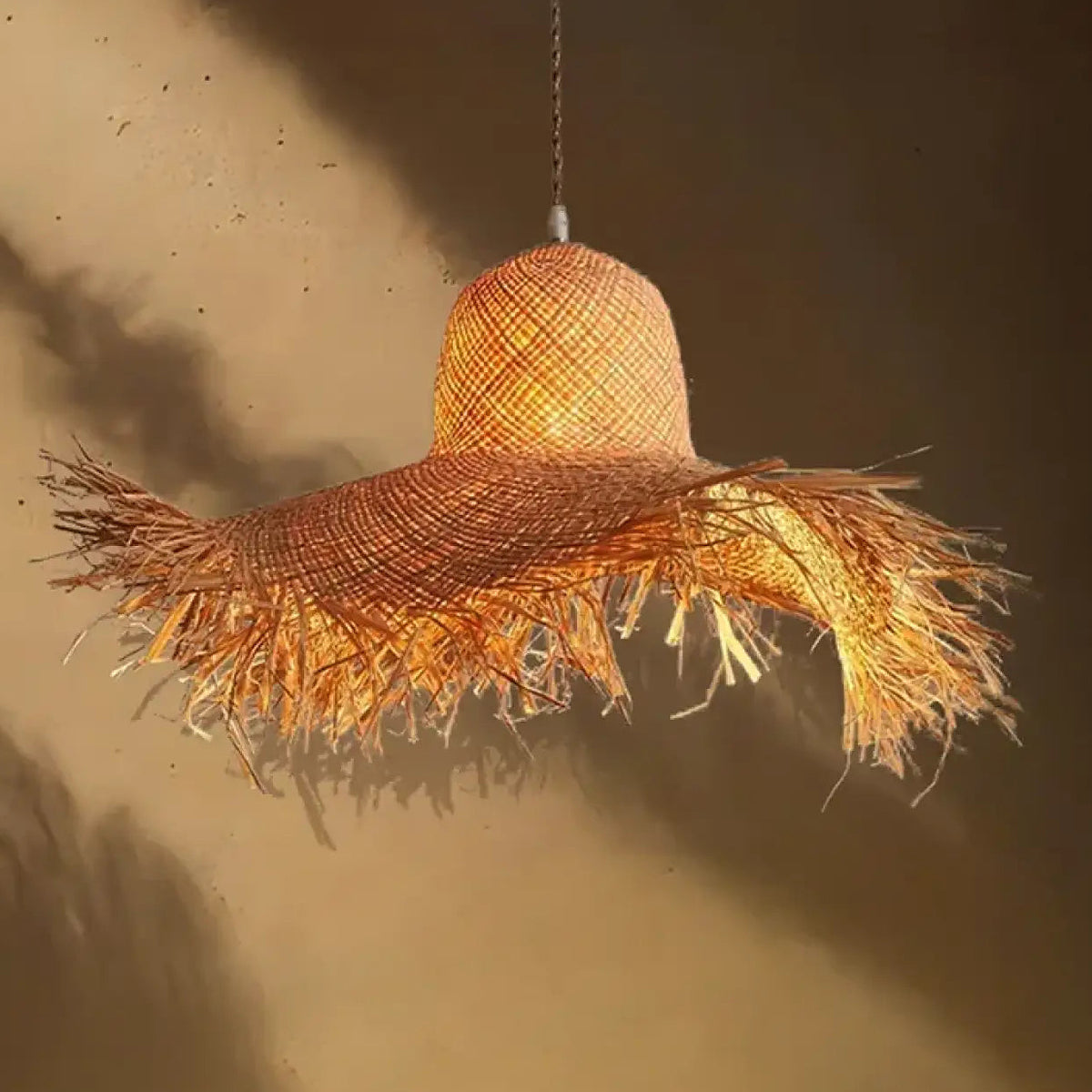 Suspension en rotin forme chapeau, style bohème