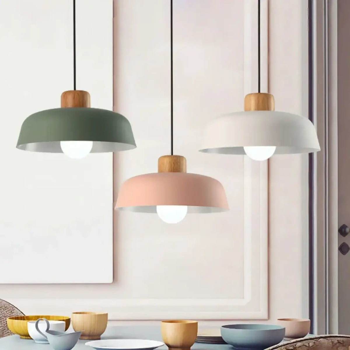 Suspension scandinave en métal et bois naturel, six coloris, blanc