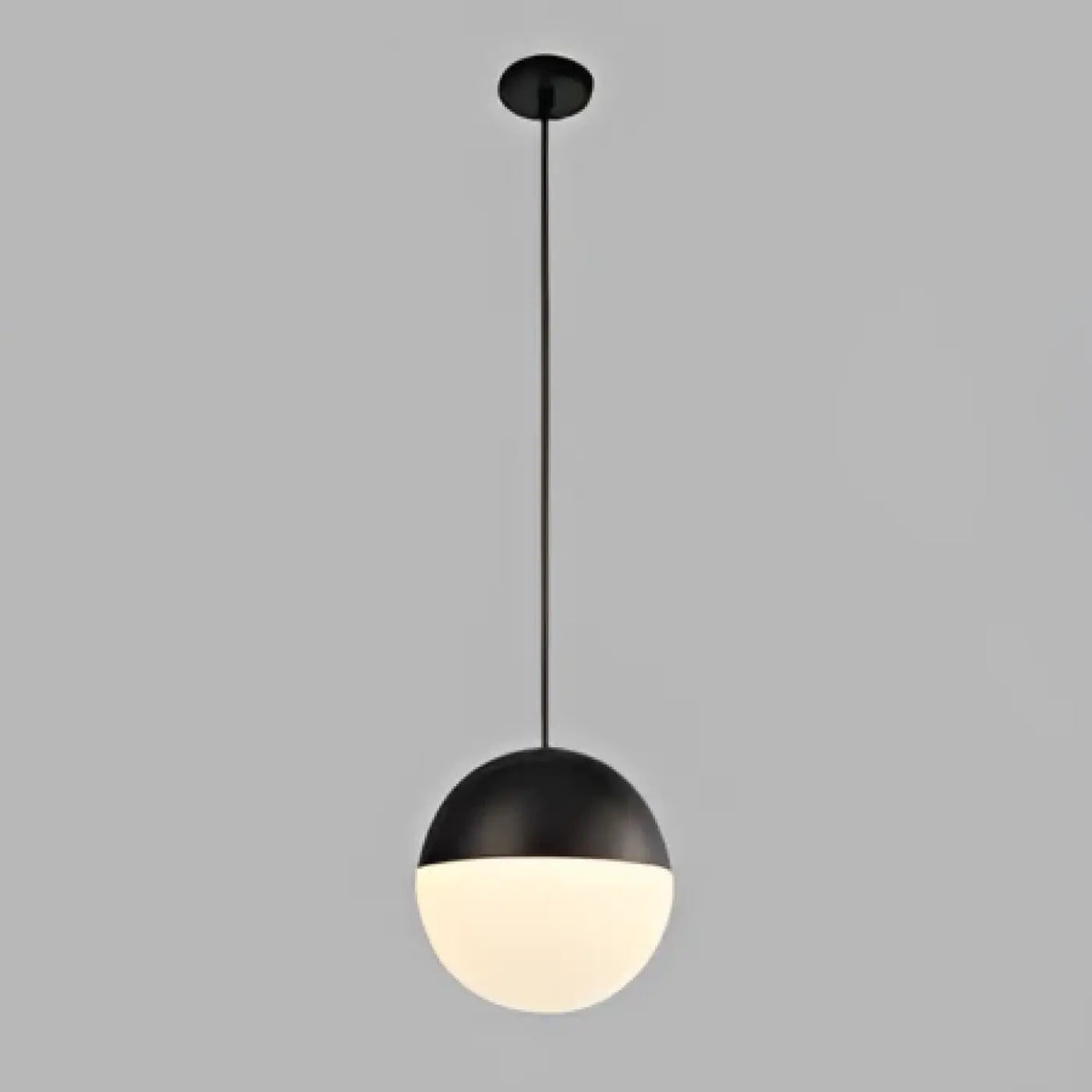 Suspension scandinave épurée, quatre tailles de S à XL