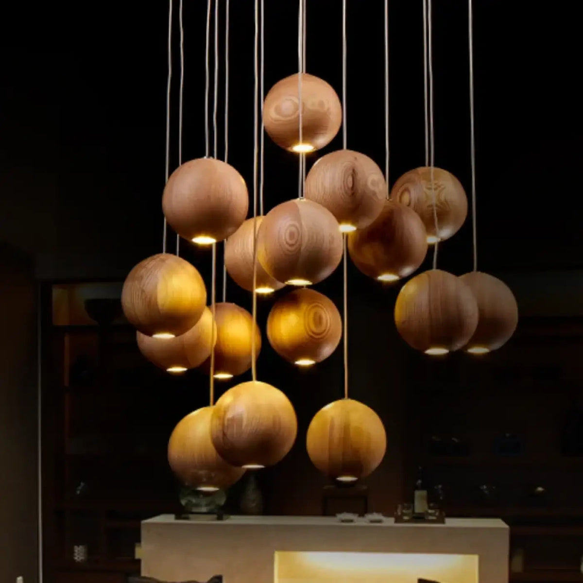 Suspension sphères en bois naturel, quatre tailles S à XL