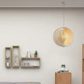 Suspension sphérique ajourée en bois, esprit scandinave