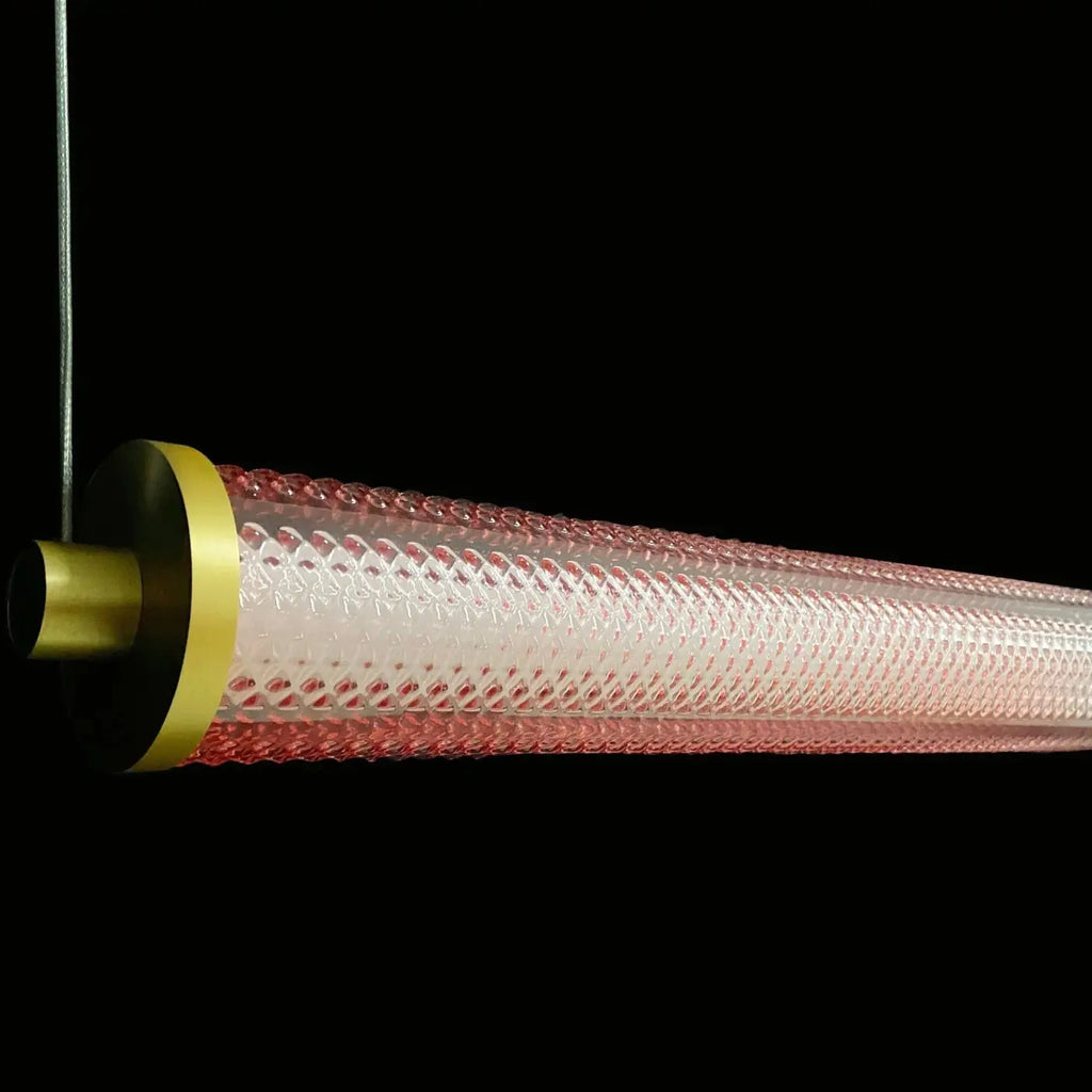 Suspension LED horizontale à finition dorée, lumière réglable