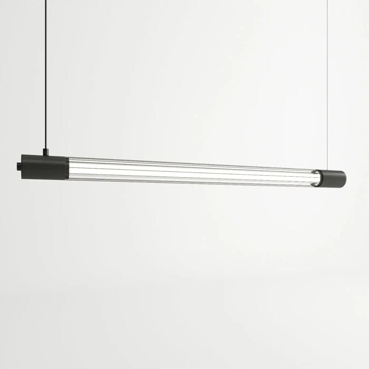 Suspension industrielle tube T8 dans une cage d'acier noir