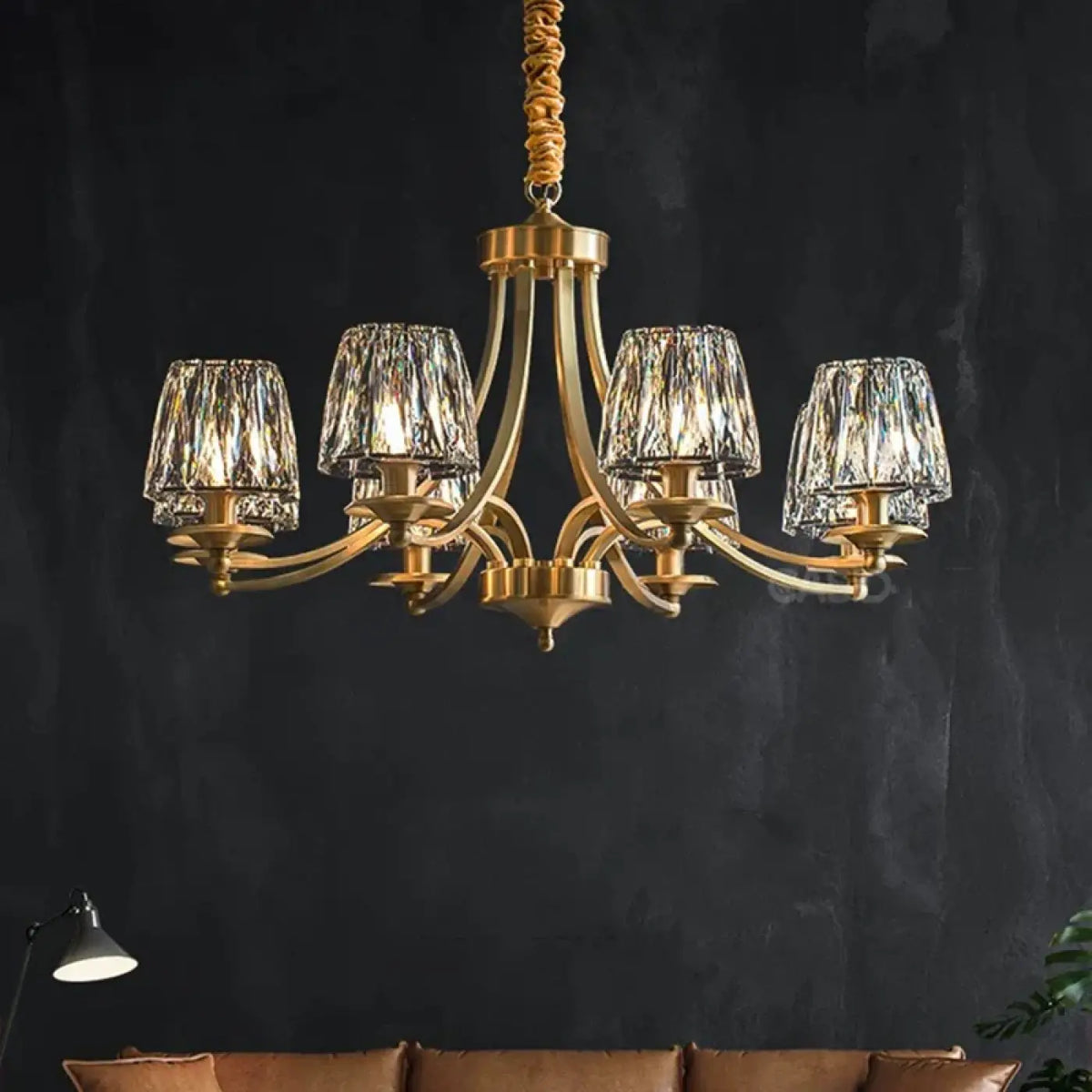 Suspension en verre et laiton pour salon moderne