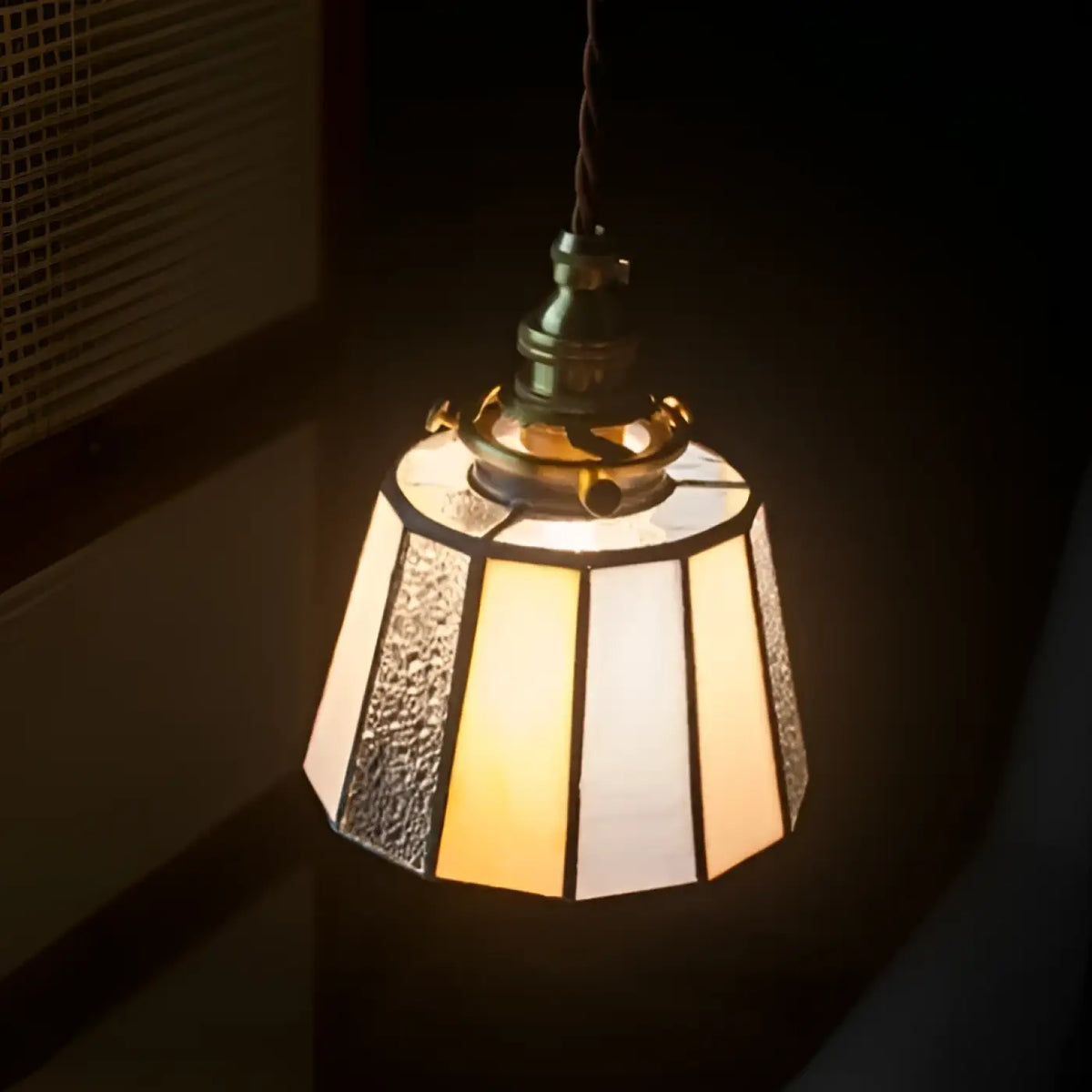 Suspension vintage en verre et cuivre, trois modèles