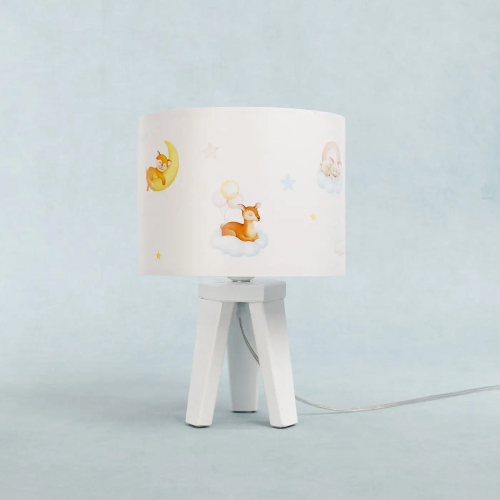 Lampe de chevet enfant faon sur un nuage, pied en bois