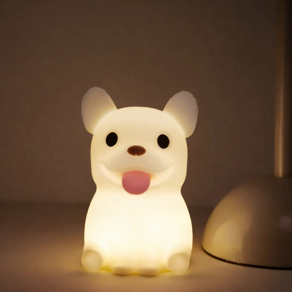 Veilleuse bouledogue, petit chien lumineux branché en USB