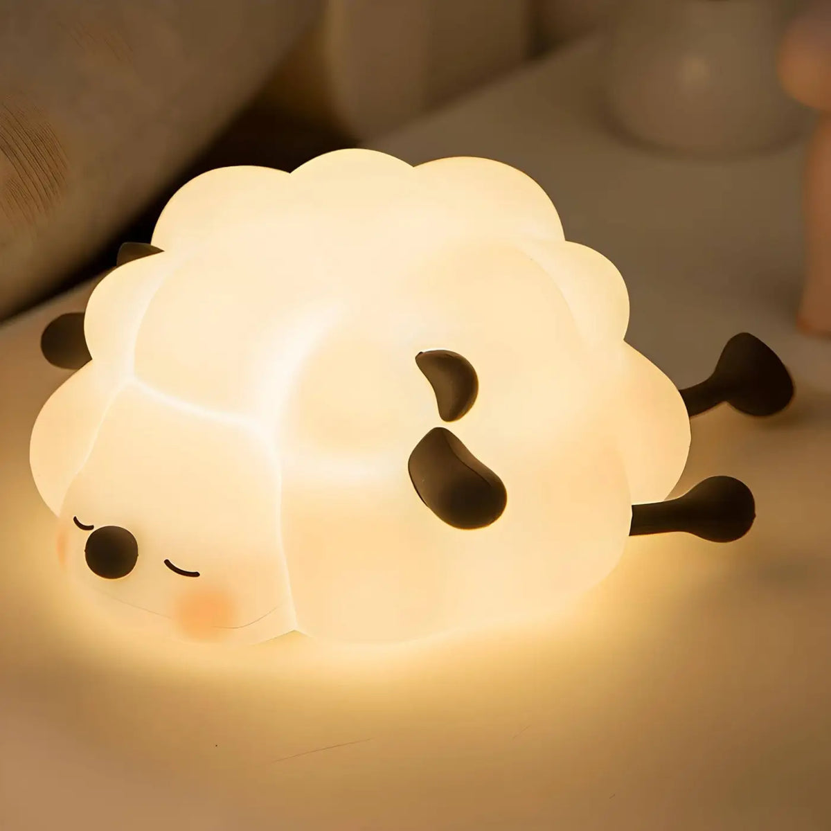 Veilleuse mouton aux formes rondes pour chambre de bébé
