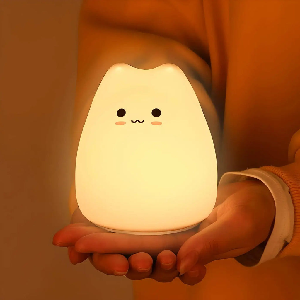Veilleuse petit chat aux couleurs évolutives, chambre d'enfant