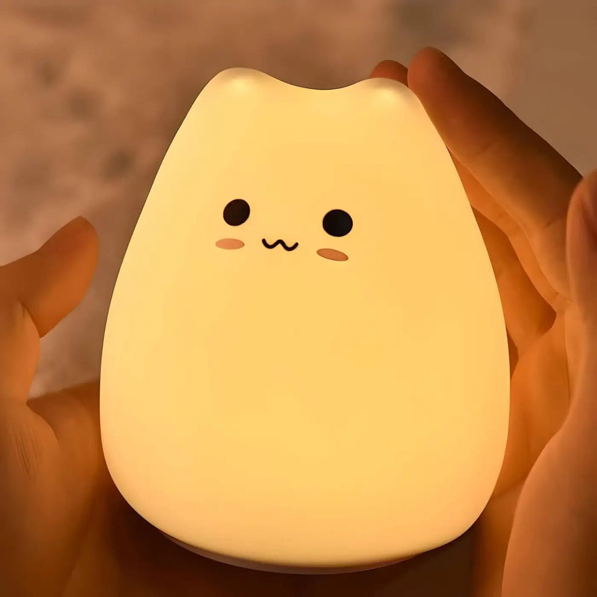 Veilleuse petit chat aux couleurs évolutives, chambre d'enfant