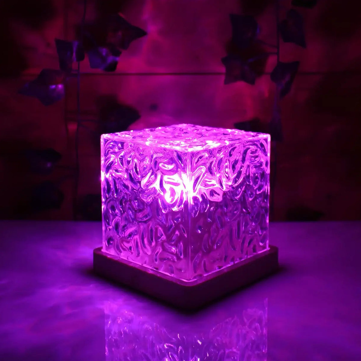Veilleuse cube en relief, reflets ondulants et couleurs au choix