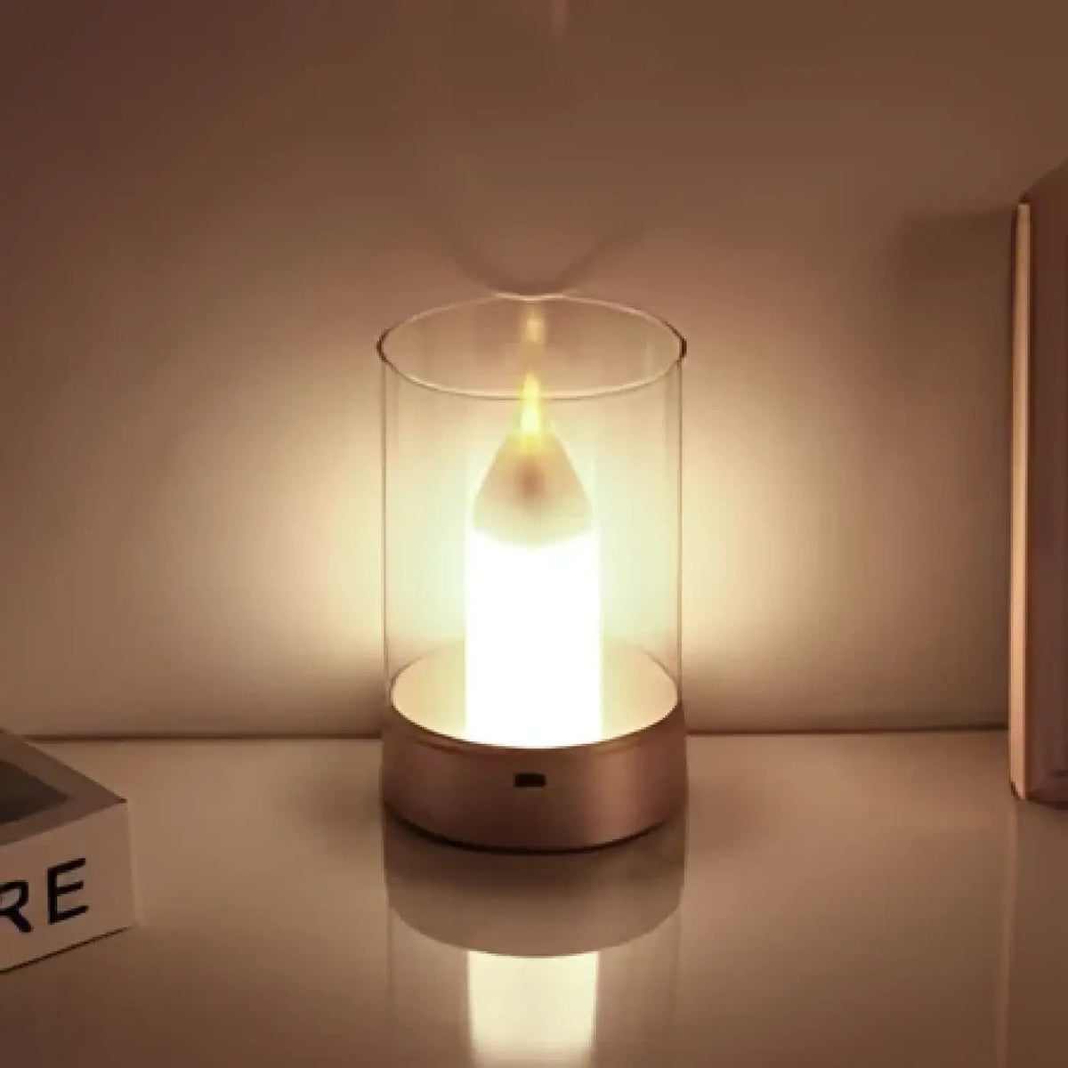 Veilleuse effet flamme sous diffuseur en verre