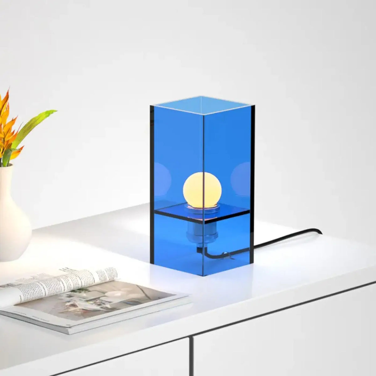 Veilleuse cube en verre teinté, bleu ou marron, bleu