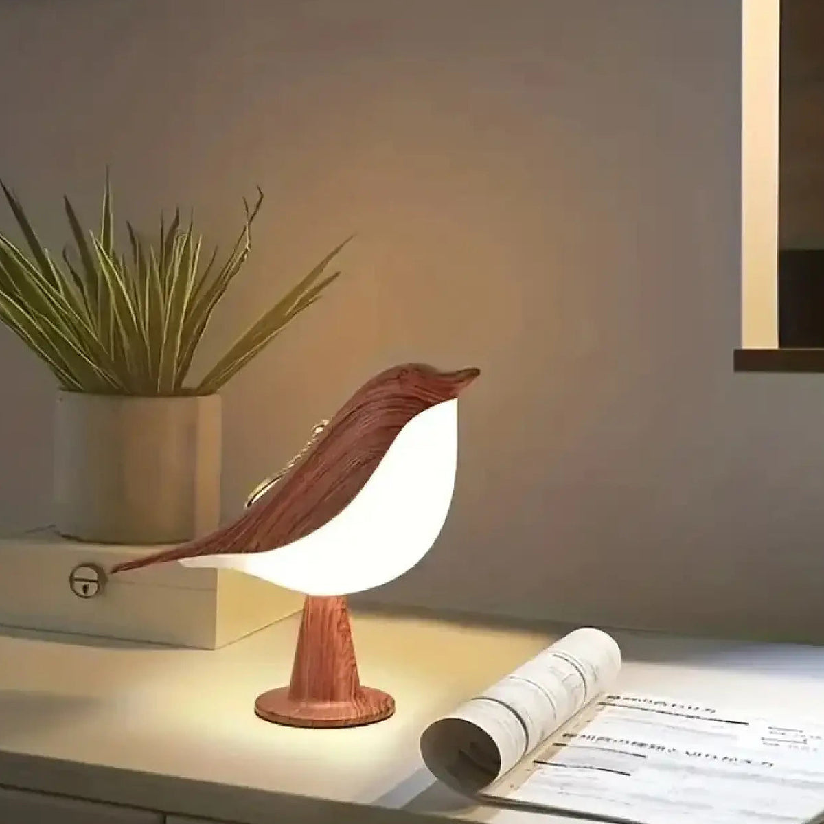 Veilleuse oiseau en bois au style scandinave, beige ou marron