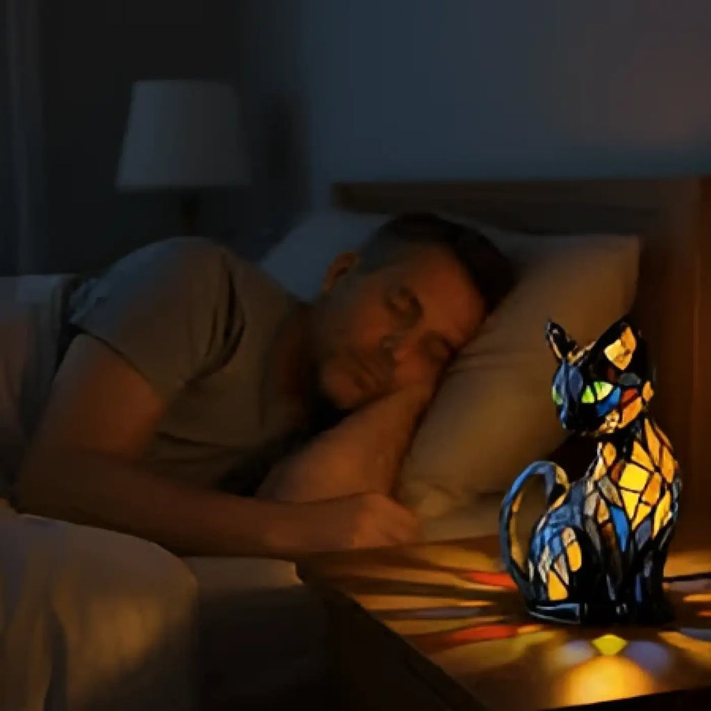 Veilleuse chat en résine, deux modèles au choix