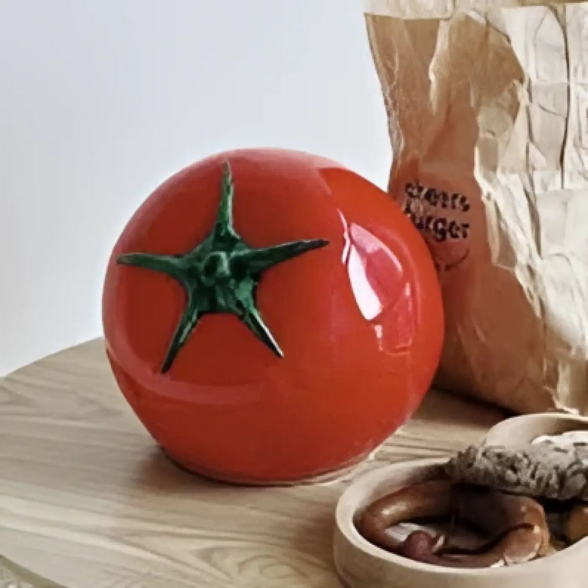 Veilleuse en forme de tomate, rouge ou jaune, rouge