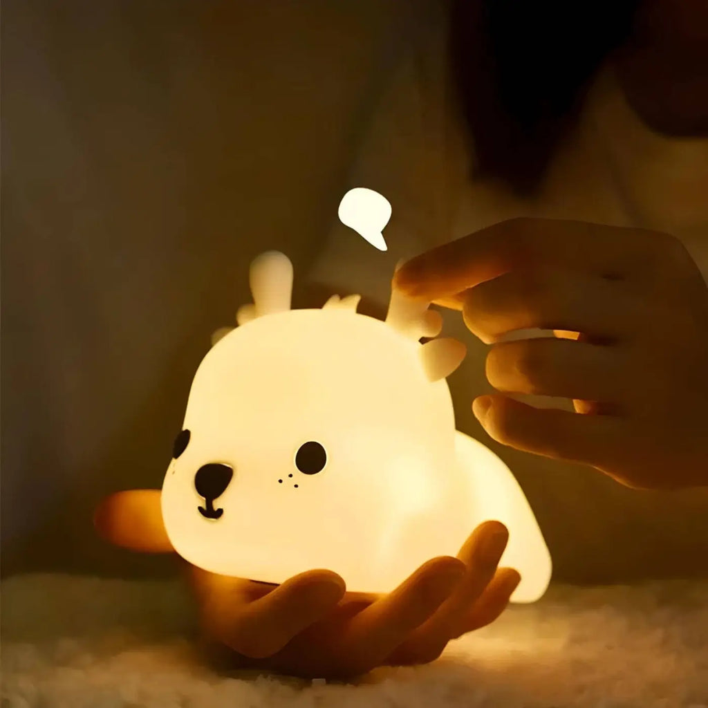 Veilleuse enfant à la silhouette inspirée de la nature