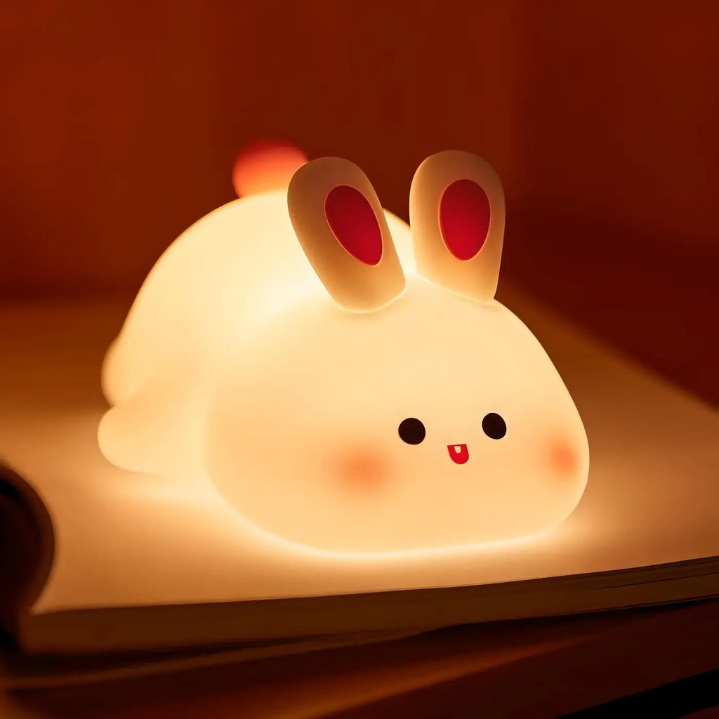 Veilleuse petit lapin aux lignes épurées, intensité réglable