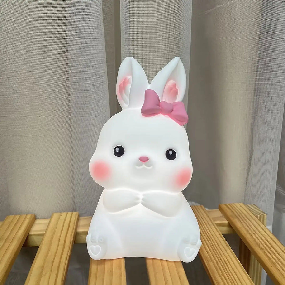 Veilleuse lapin pour chambre de fille, déco douce et pastel