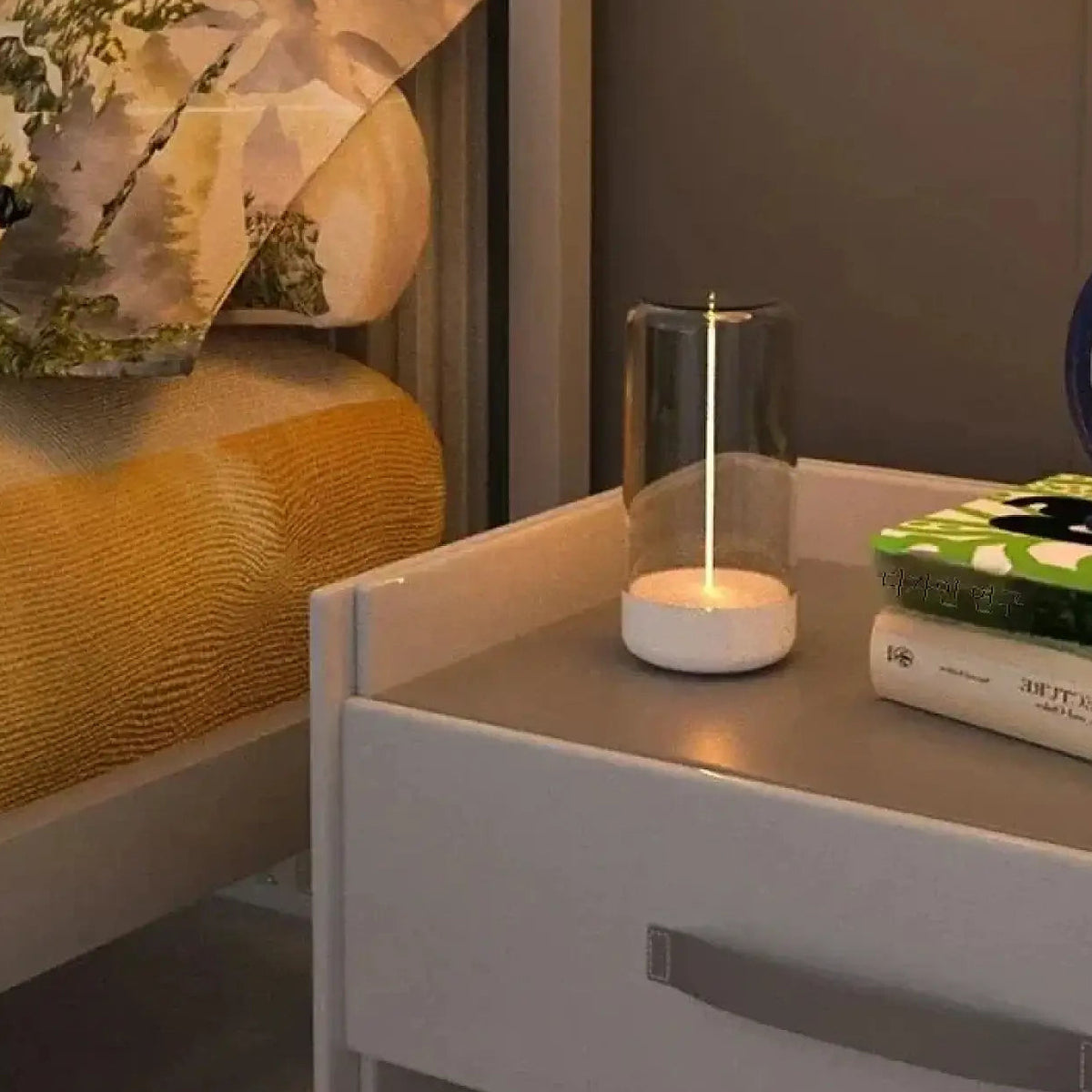 Veilleuse LED à poser sous cloche en verre, lumière chaude