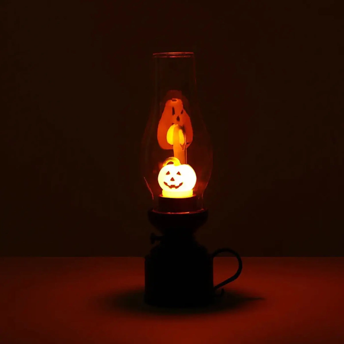 Veilleuse effet flamme façon lampe à pétrole, jaune ou rouge