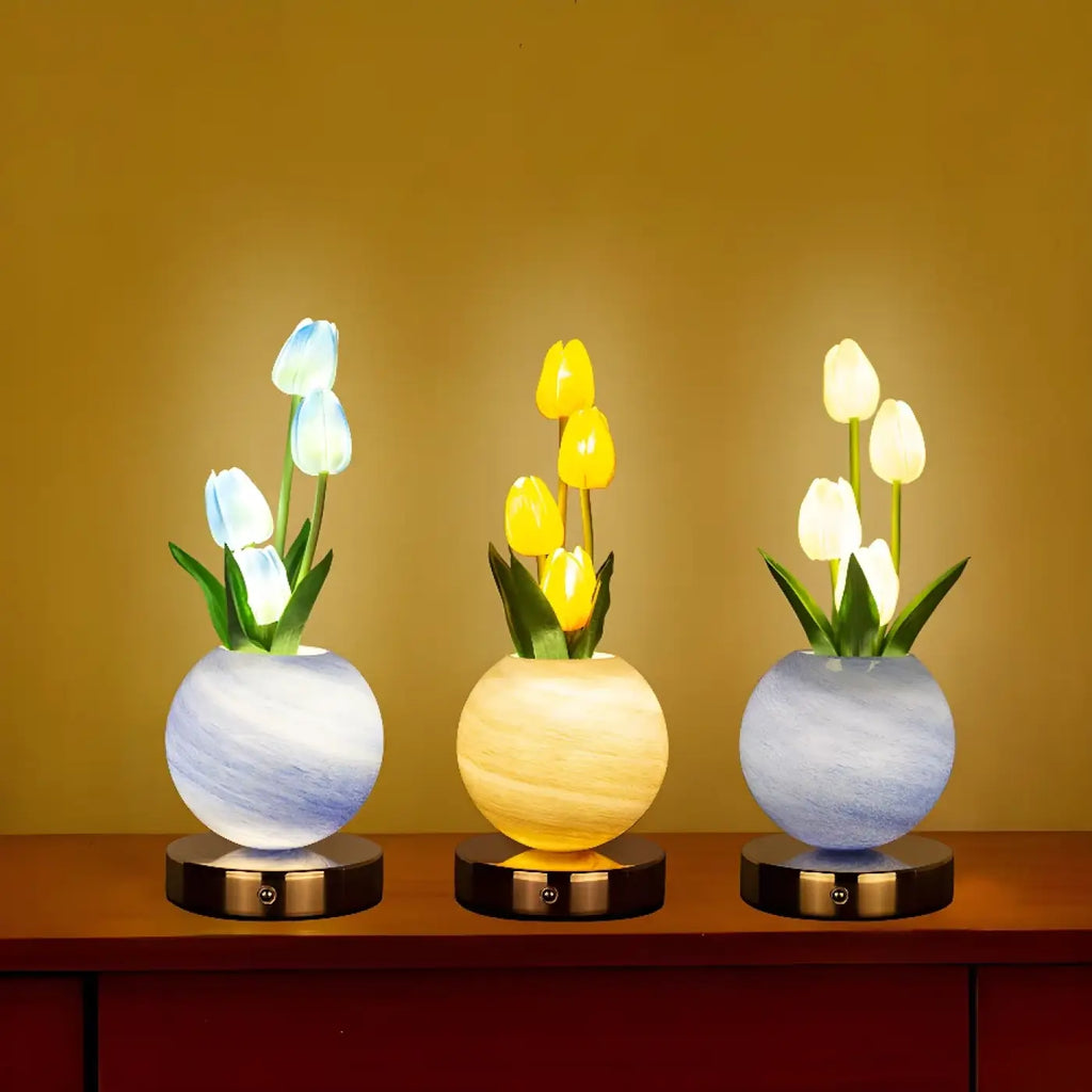 Veilleuse LED tulipes en pot, tulipes ou gypsophile, cinq coloris