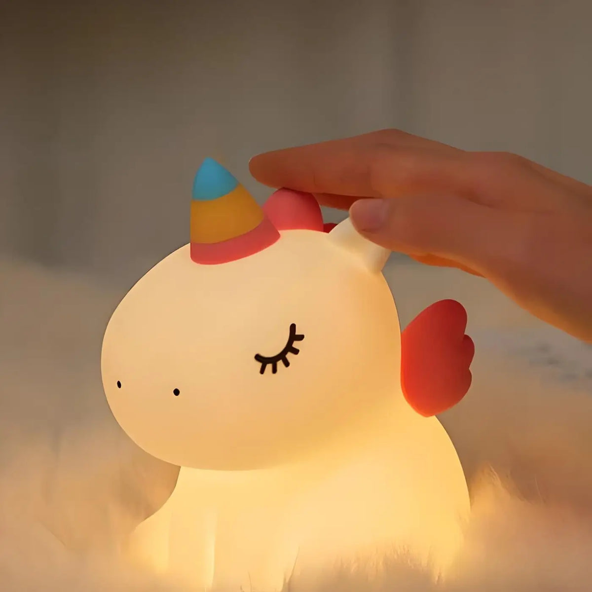 Veilleuse licorne aux courbes douces, chambre d'enfant