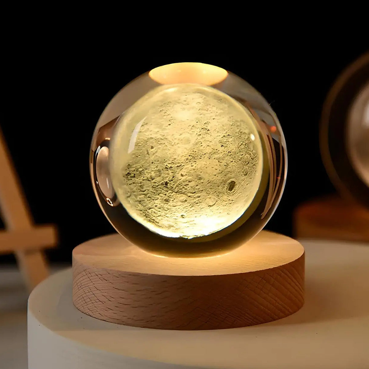 Veilleuse sphère de cristal à lune en 3D, 8 cm, socle bois