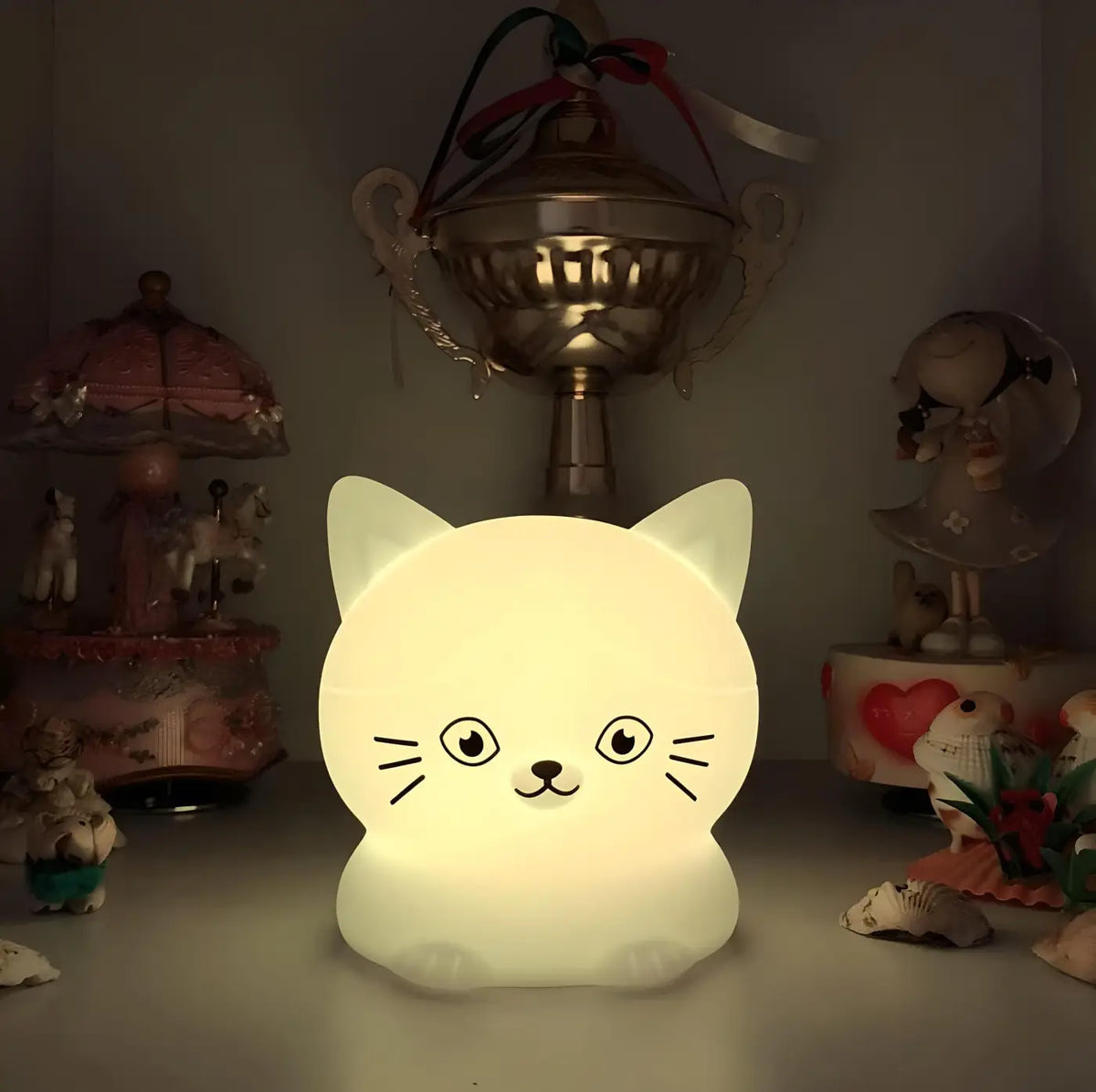 Petite veilleuse épurée pour chambre d'enfant