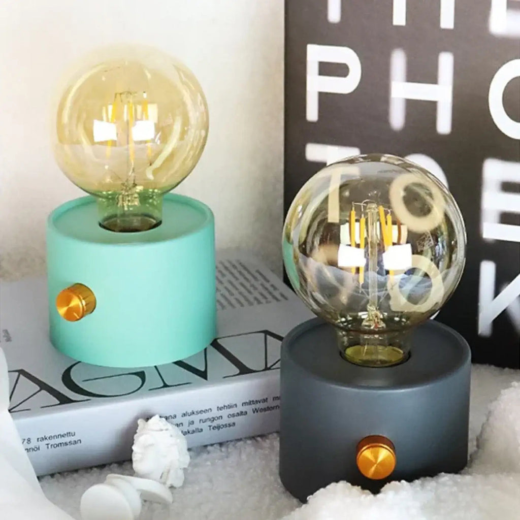 Veilleuse à ampoule apparente, vert, noir ou blanc