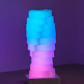 Veilleuse cube au design géométrique et moderne