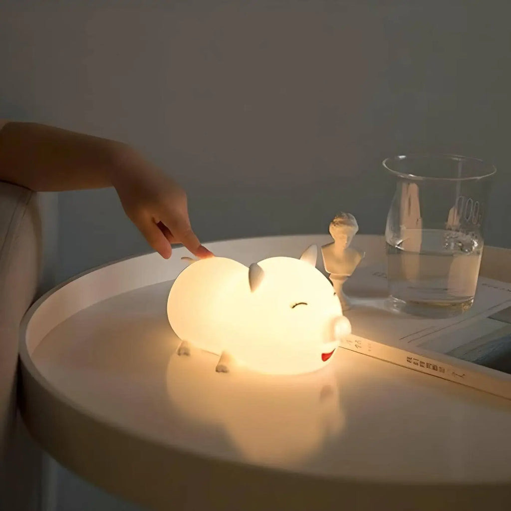 Veilleuse petit cochon tout rond, en silicone souple