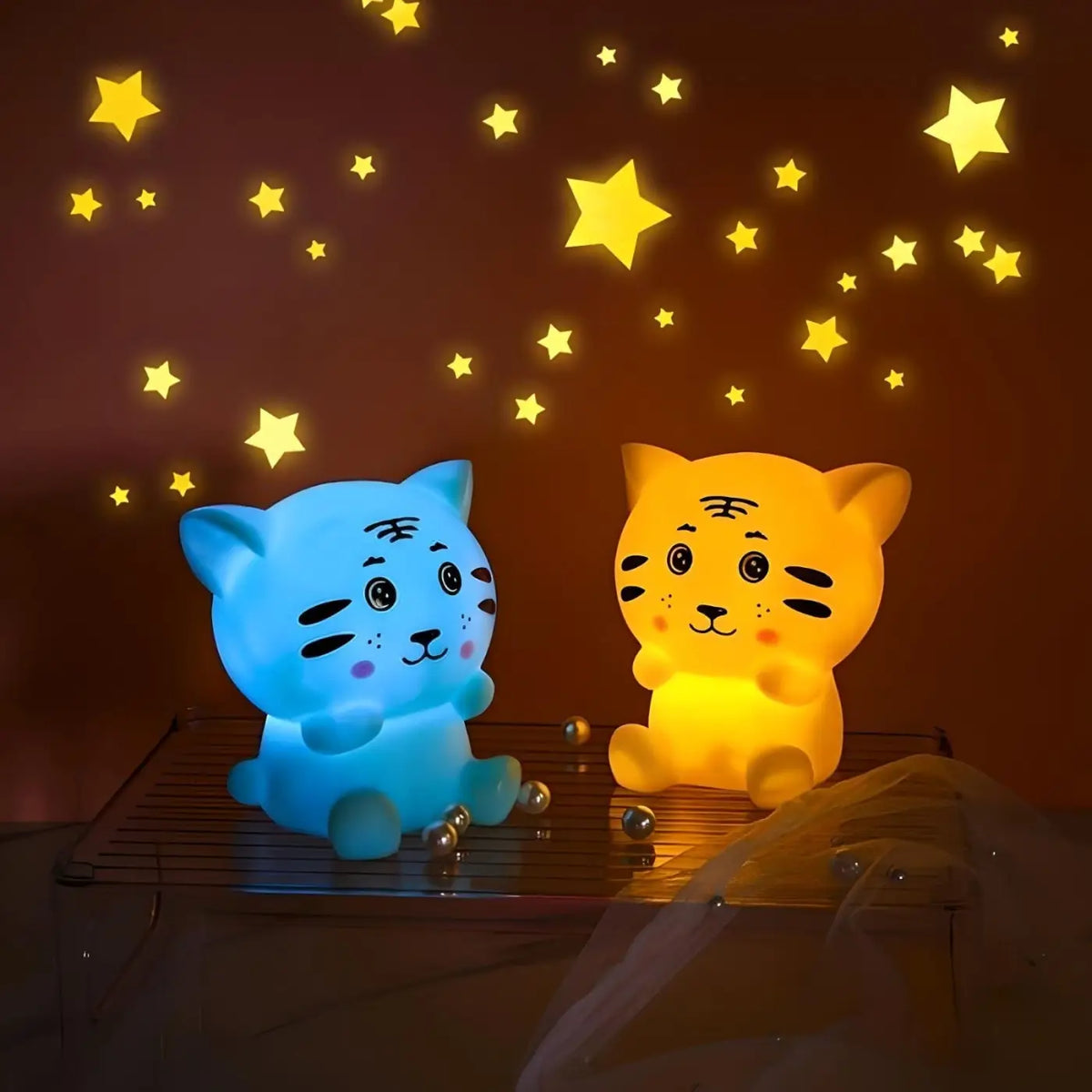 Veilleuse petit tigre, jaune, blanc, rose ou bleu